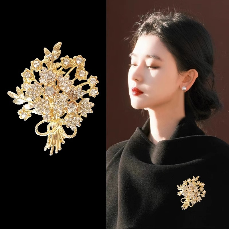 Luxury Brooches for Women Men  - Men Accessories Bouquet 评论和价格