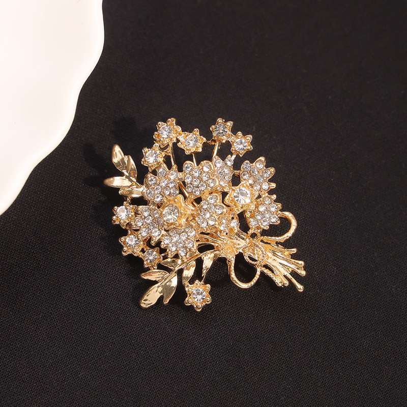 Luxury Brooches for Women Men  - Men Accessories Bouquet 评论和价格