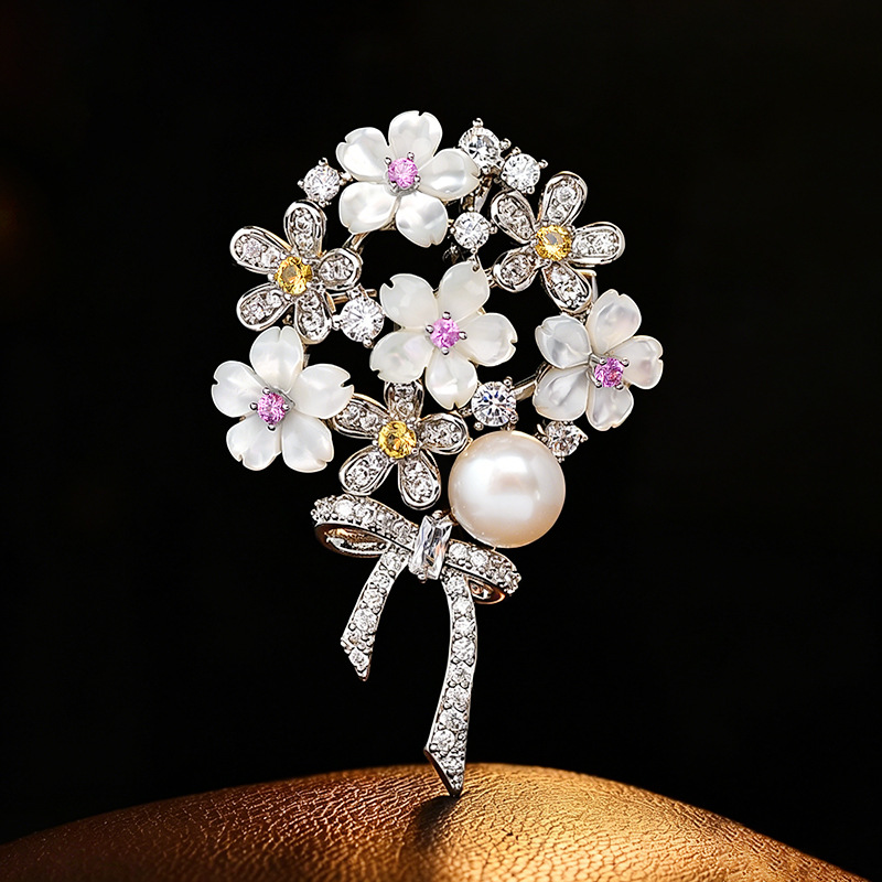 New Heavy Industry Luxury Zirc - Men Accessories Bouquet 评论和价格