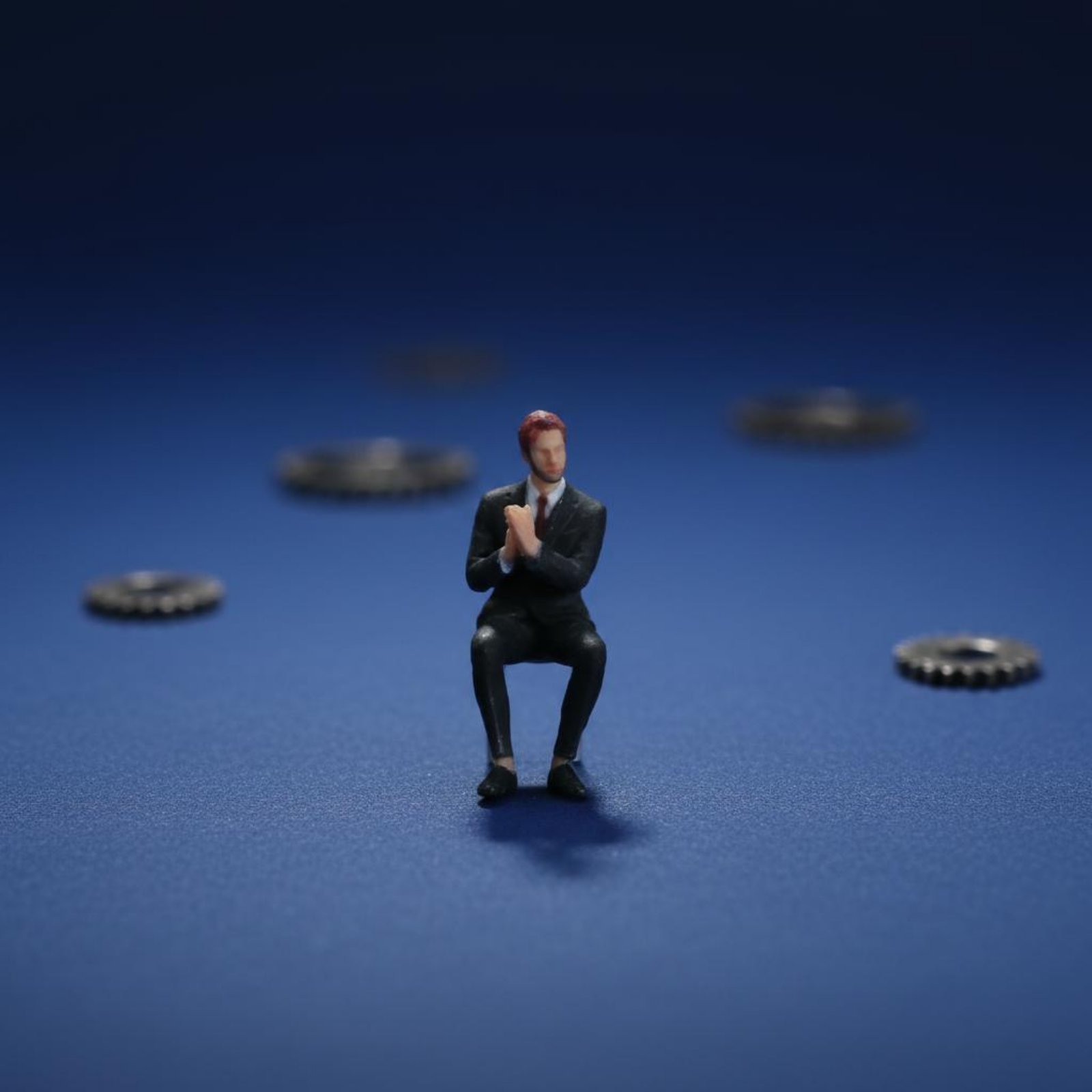 1:64 Scale Sitting Man Figure  - Men Accessories For Suit 评论和价格