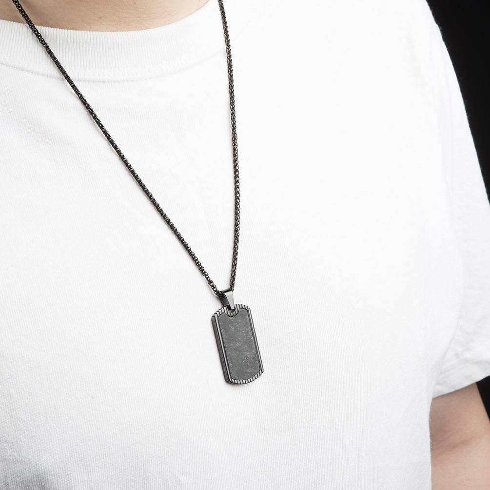 Carbon Fiber Pendant Stainless - Men Accessories List 评论和价格
